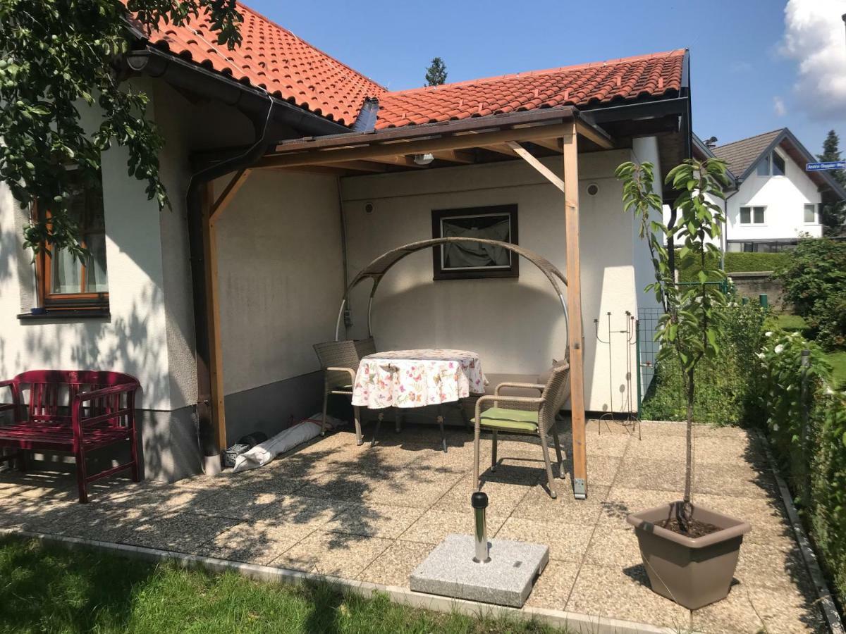 Knusperhaus mit Garten Salzburg Exterior foto